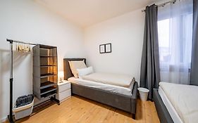 Modernisiertes Altbau 3-Zi Apartment